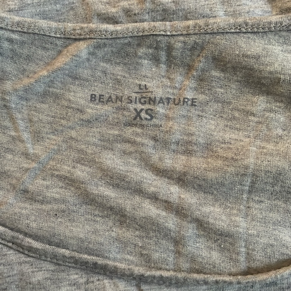 LL Bean gray tee - Picture 2 of 5